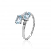 Bague Carador Or blanc 375/000 et Topaze bleue clair Bague Carador Or blanc 375/000 et Topaze bleue clair