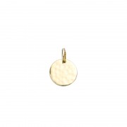 Pendentif Carador plaque ronde martelée en plaqué or Pendentif Carador plaque ronde martelée en plaqué or