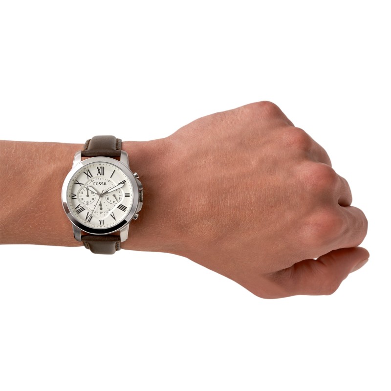 Montre analogique Fossil collection Grant bracelet cuir marron