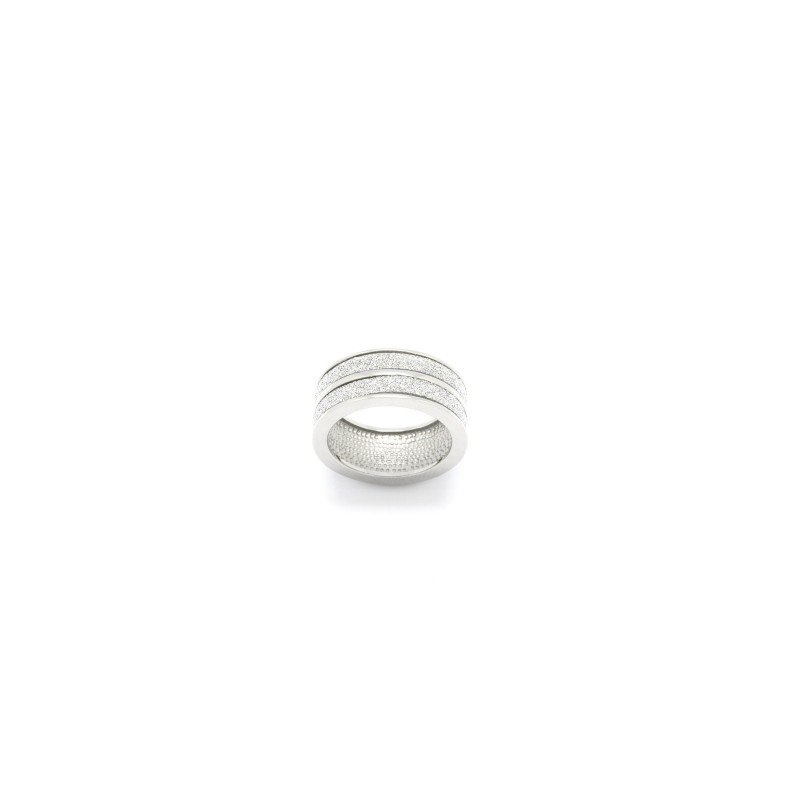 Amporelle, Bague en Acier