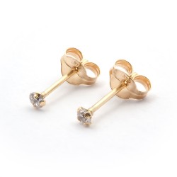 Boucles d'oreilles clous Carador or jaune 375/000 et oxyde de zirconium serti 4 griffes