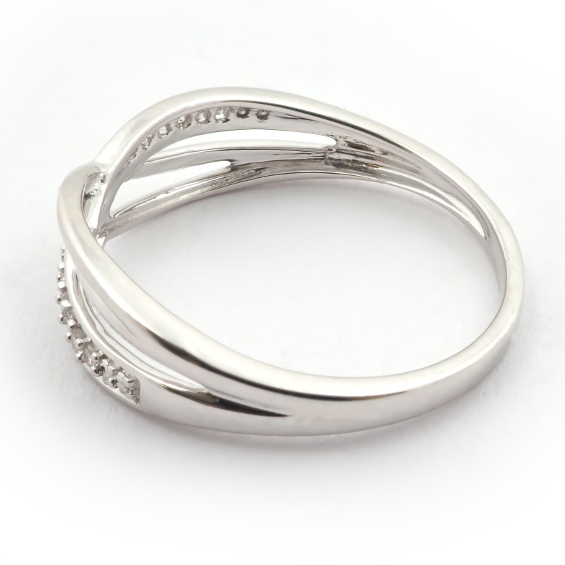 Bague triple liens croisés Carador en or blanc 375/000 et diamants