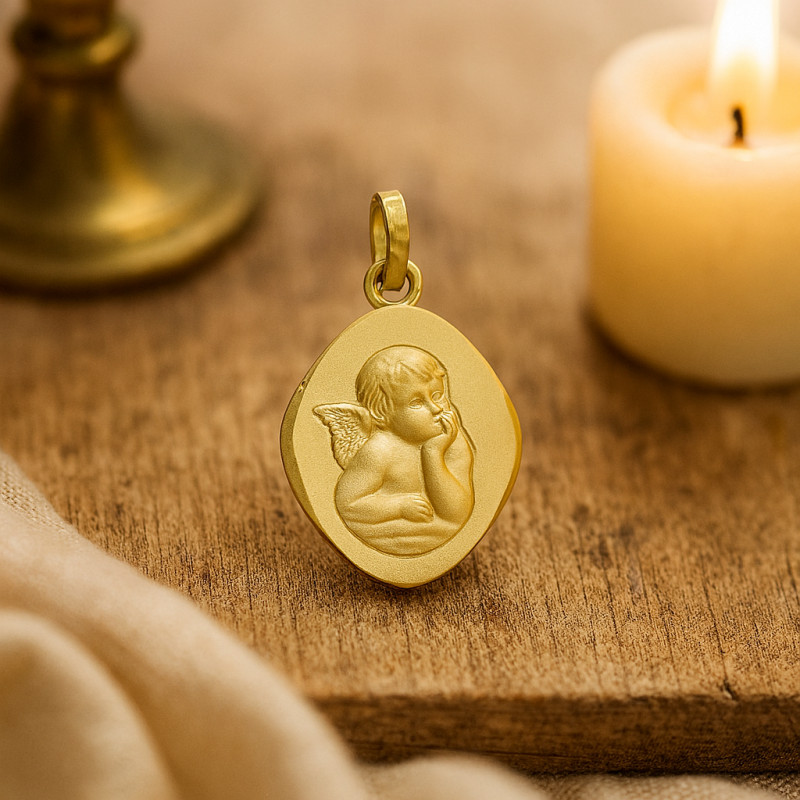 Médaille ovale Carador ange en or jaune 750/000