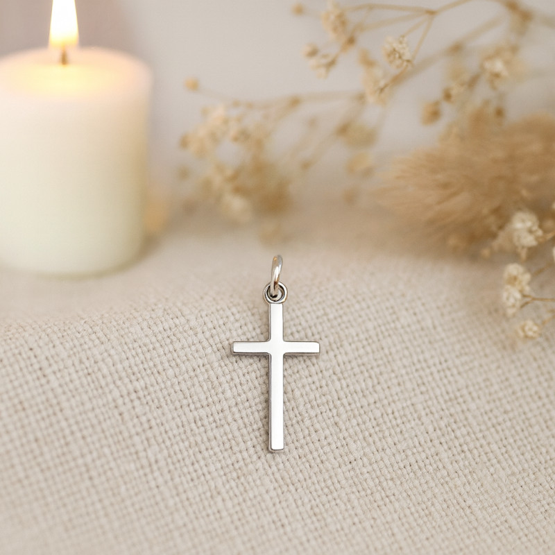 Pendentif relief croix en Or blanc 750/000 CARADOR