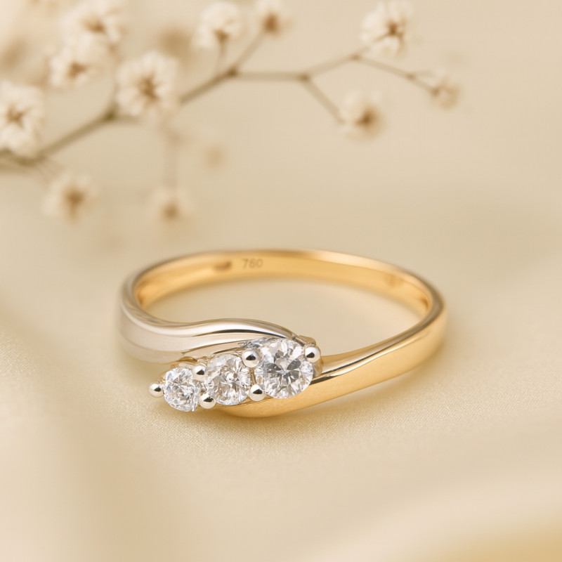 Bague trilogie femme or jaune 750/000 et oxydes de zirconium