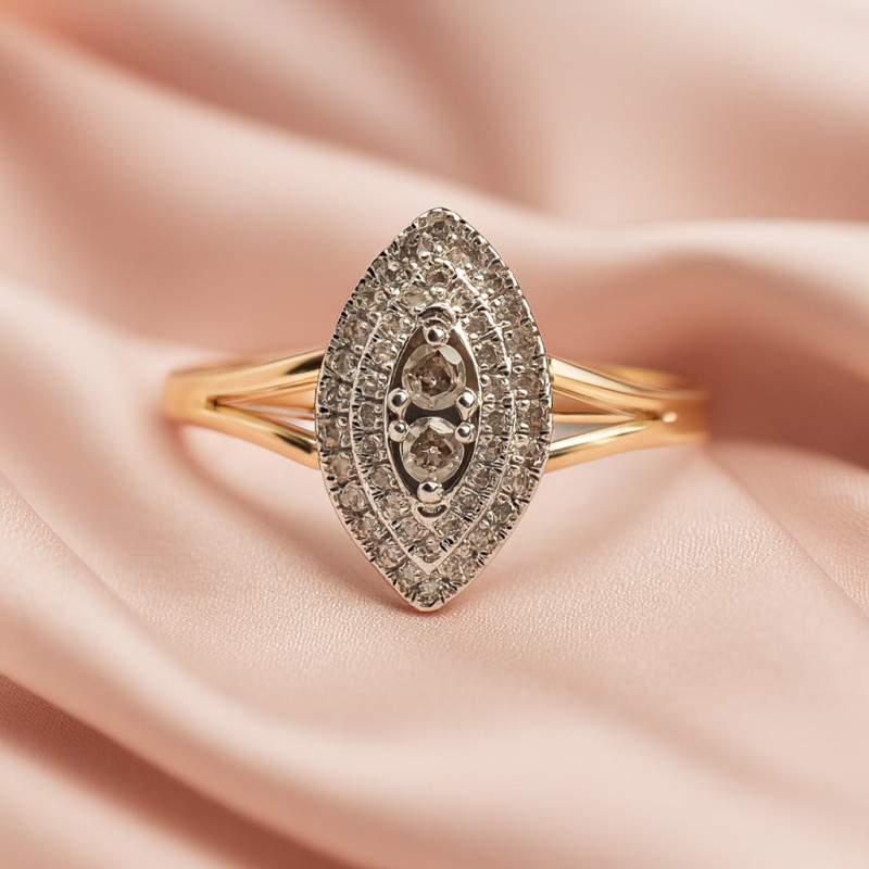 BAGUE MARQUISE CARADOR EN OR JAUNE 375/000 ET DIAMANTS 0.27 CARATS