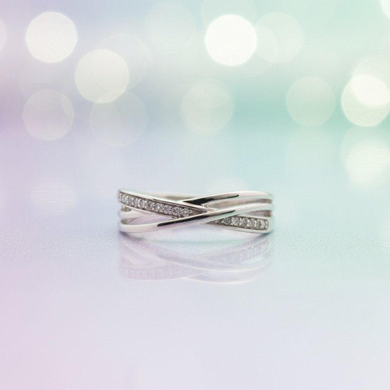 Bague Carador Triple Liens Croisés en Or Blanc 375/000 et Diamants