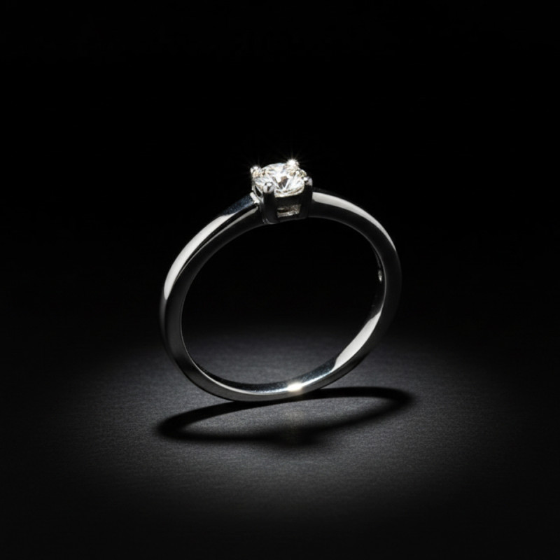 Bague Carador solitaire diamant griffes carrées en or 750/000