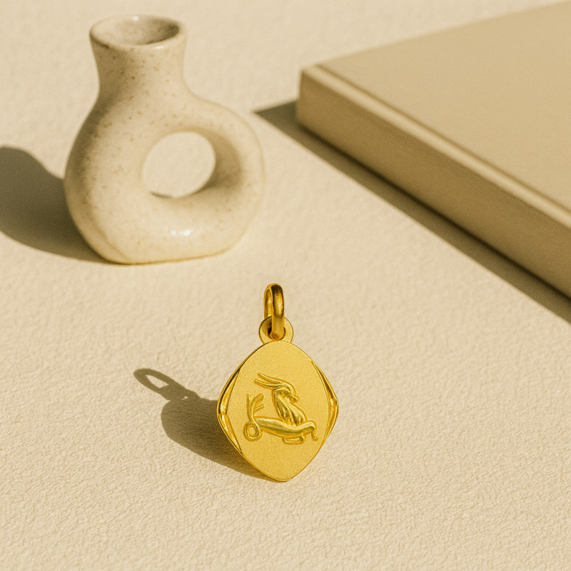 Pendentif Signe astrologique Capricorne Carador en Or jaune 375/000