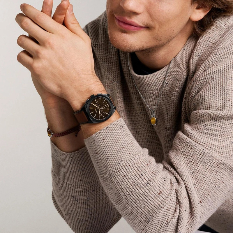 Montre analogique Fossil collection Everett bracelet cuir marron