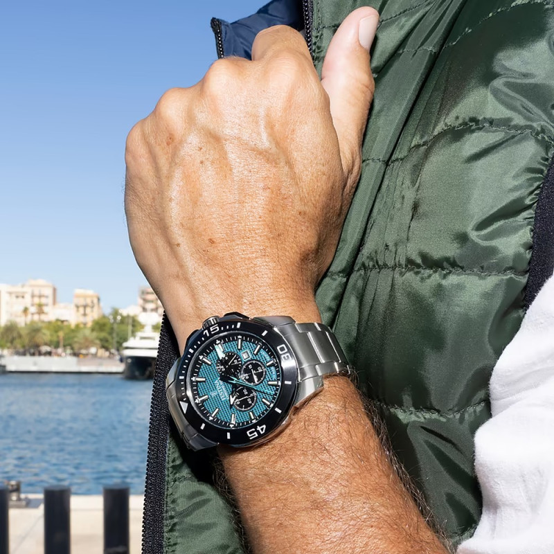 Montre analogique Festina collection Chrono Bike bracelet acier argenté