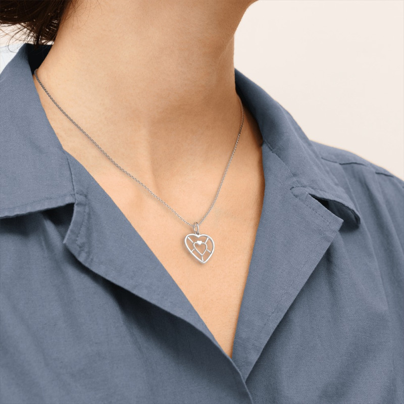 COLLIER LES GEORGETTES COEUR LAITON ARGENTÉ 17 MM