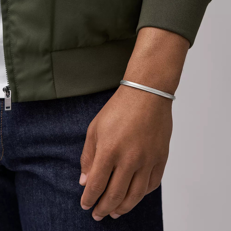 Bracelet jonc Fossil collection Harlow Linear Texture acier argenté