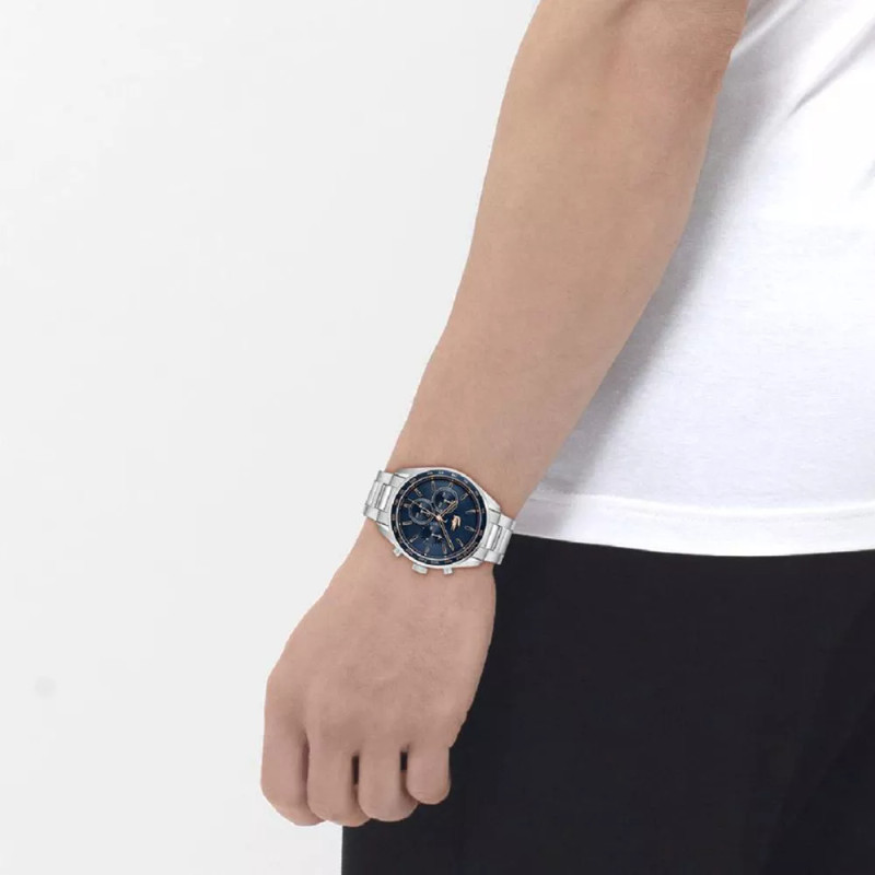 Montre Analogique Lacoste collection Boston bracelet acier argenté