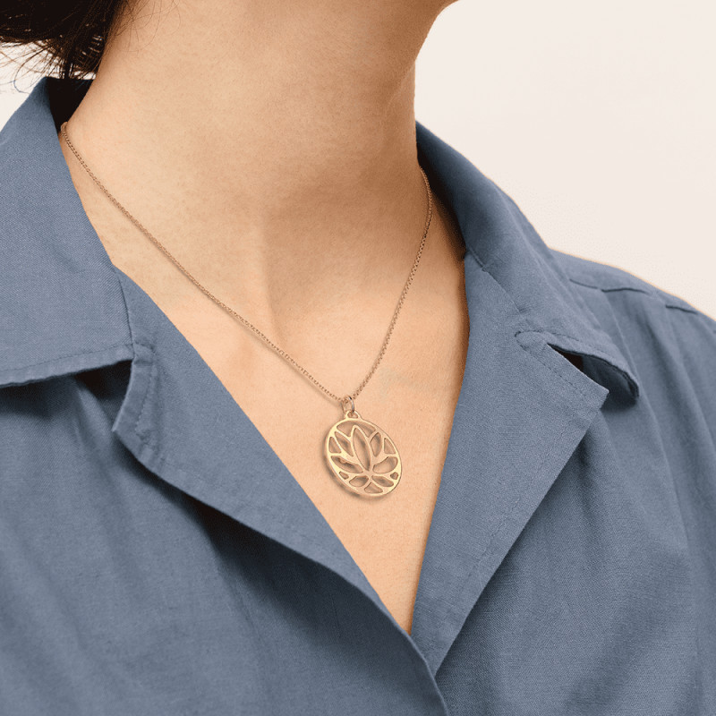 COLLIER LES GEORGETTES LOTUS LAITON DORÉ 25MM