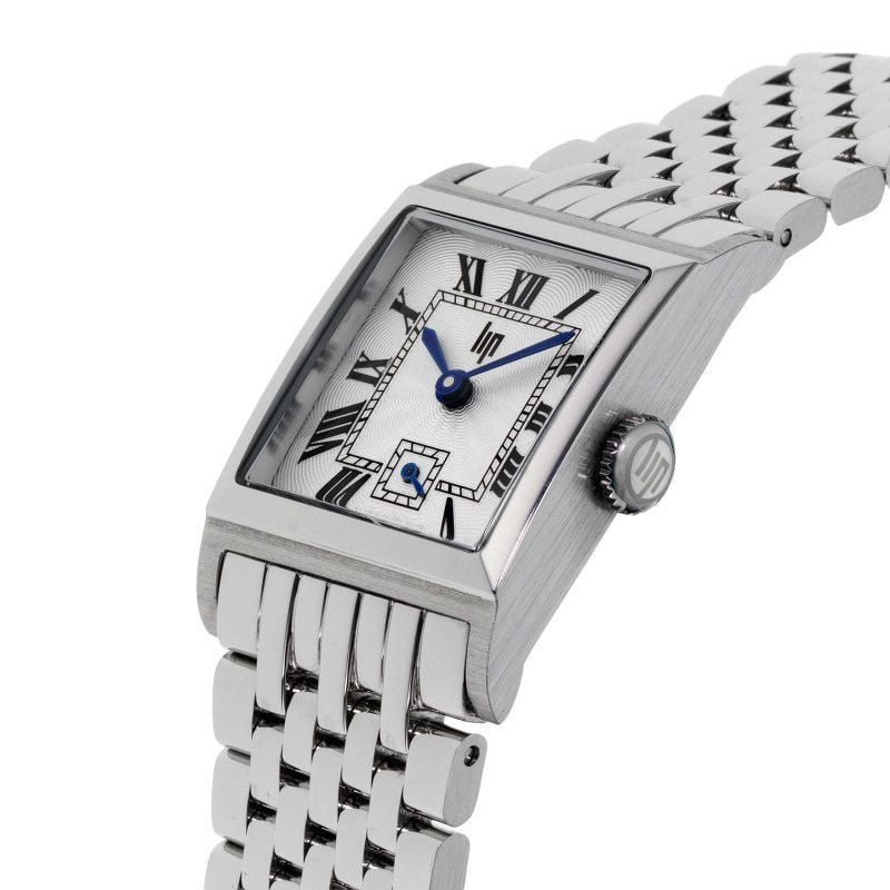 Vue en angle de la montre Lip Churchill C18 2093335, boîtier acier brossé et bracelet à mailles fine