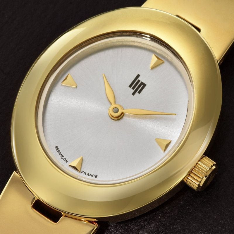Montre analogique LIP Juliette bracelet acier inoxydable doré en vue rapprochée : cadran argenté sol