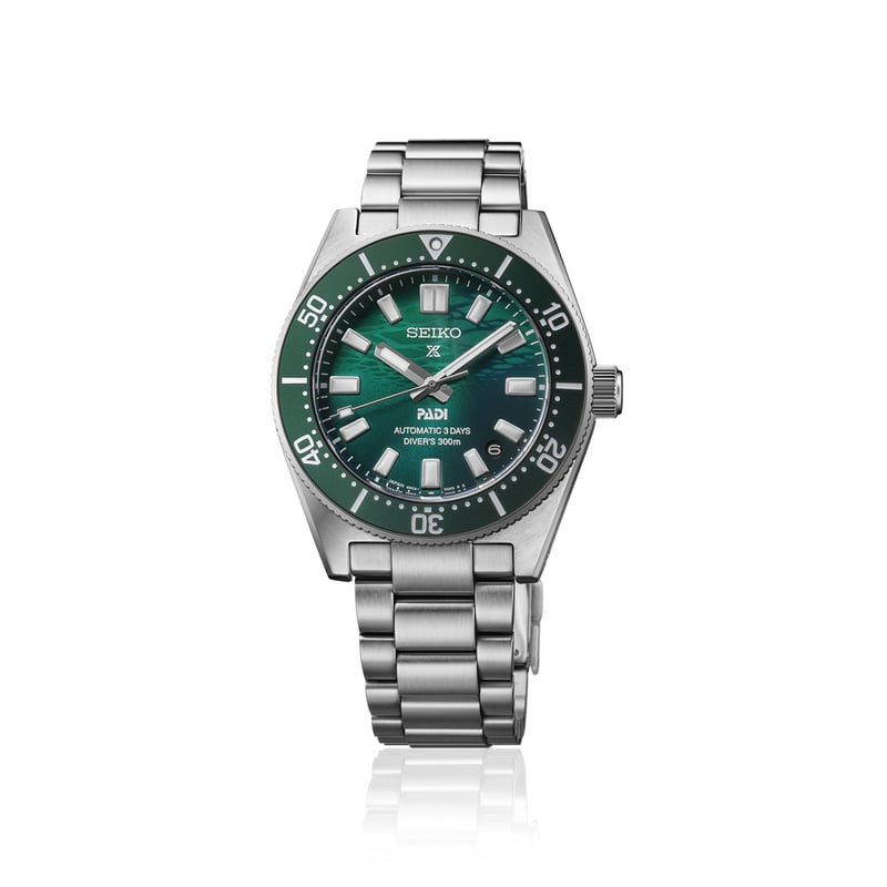 Packshot de la Montre Automatique Seiko collection Prospex PADI édition spéciale bracelet acier arge