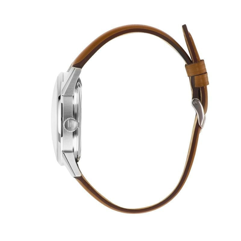 Packshot de la Montre automatique LIP Himalaya 40 Cœur Battant bracelet en cuir de vachette camel