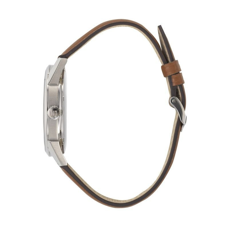 Gros plan sur le cadran de la montre LIP Himalaya 40 mm avec guilloché Clous de Paris et index trian