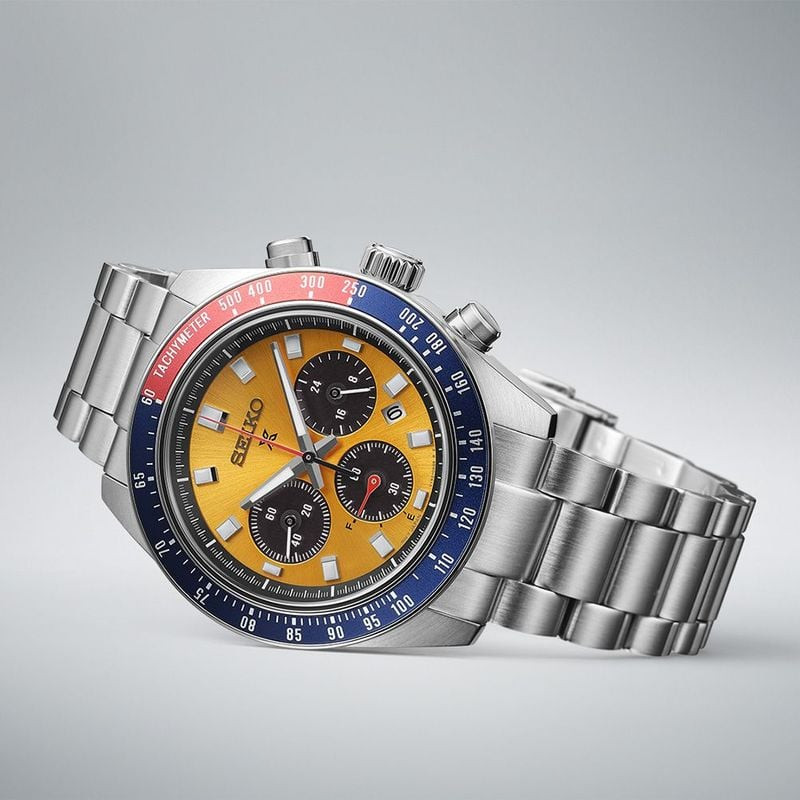 Packshot de la Montre Solaire Seiko Collection Prospex Speedtimer Bracelet Acier