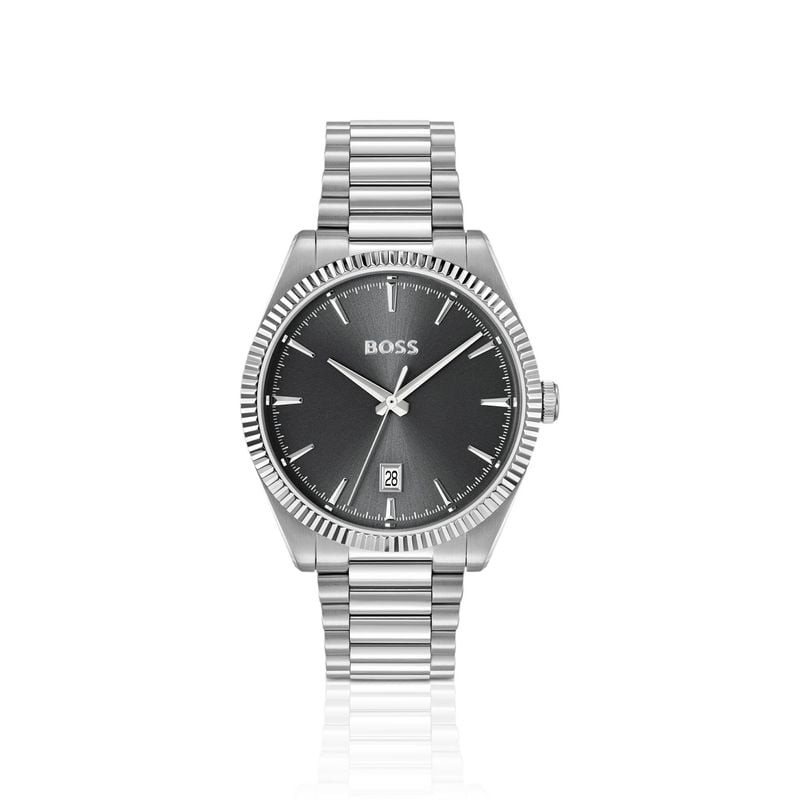 Vue de face de la montre BOSS Cheswick 1514310 : cadran noir soleillé, lunette cannelée, bracelet ac