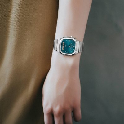 Montre analogique et digitale Casio Vintage bracelet en acier argenté