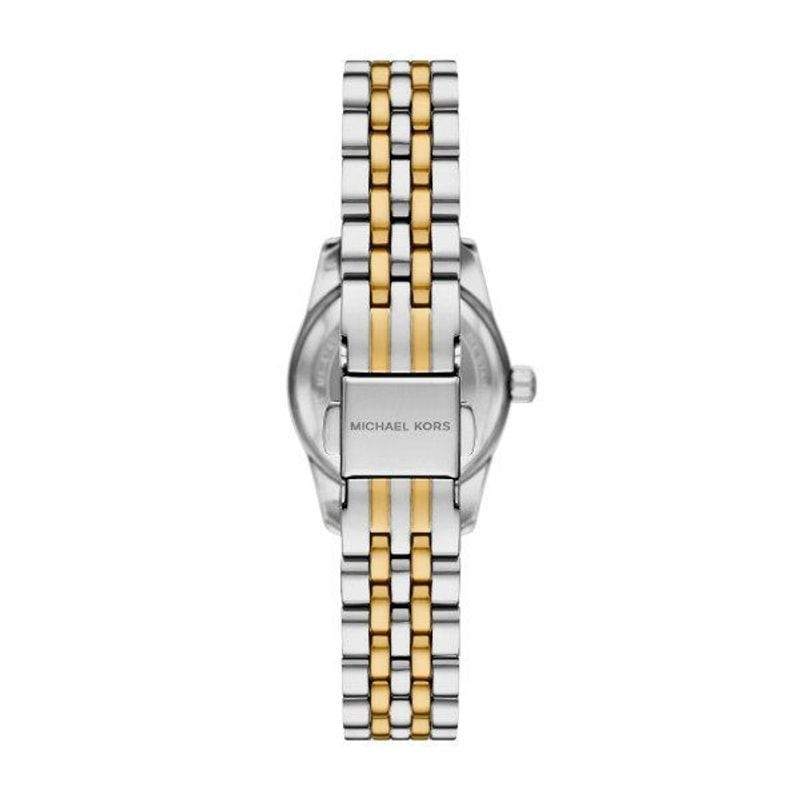 Gros plan sur le cadran vert et les index en zircone de la montre Michael Kors Lexington Petite 2094