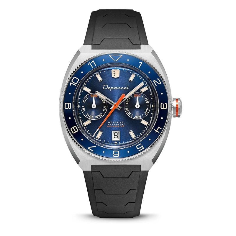 Vue de face de la montre automatique Depancel Allure D[R]IVER Blue avec cadran bleu et bracelet en c