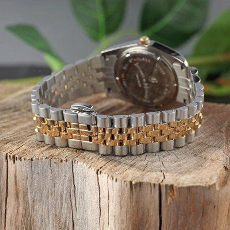 Montre Analogique JACQUES DU MANOIR Collection Inspiration Roman bracelet acier bicolore sur fond lu