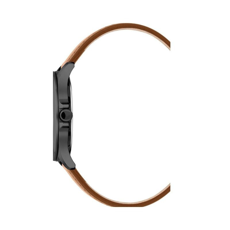 Détail du bracelet en cuir marron de la montre analogique JDM MILITARY collection ALPHA I
