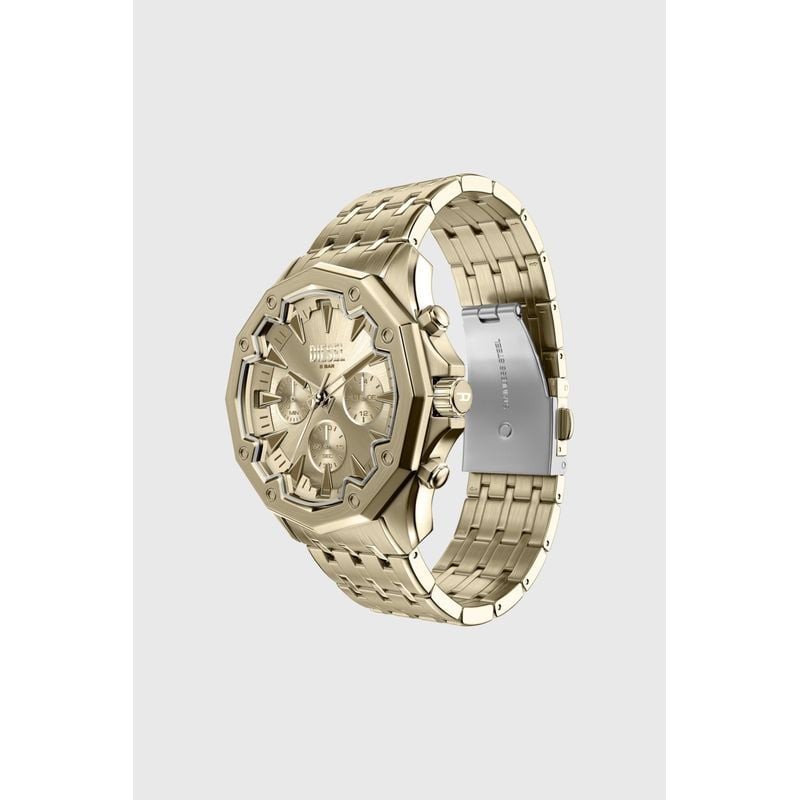 Packshot de la Montre Analogique DIESEL collection Stinger bracelet acier doré, vue de face sur fond