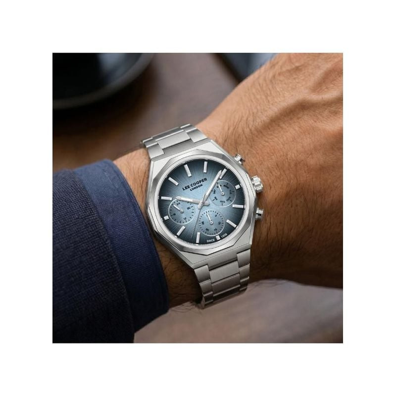 Montre Analogique LEE COOPER collection Norton bracelet acier argenté portée au poignet au quotidien