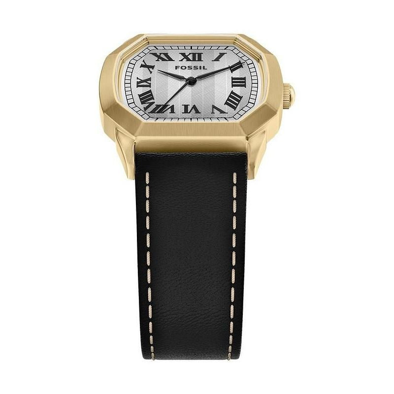Packshot en gros plan du boîtier octogonal doré Fossil Harlow et bracelet cuir noir à surpiqûres bla