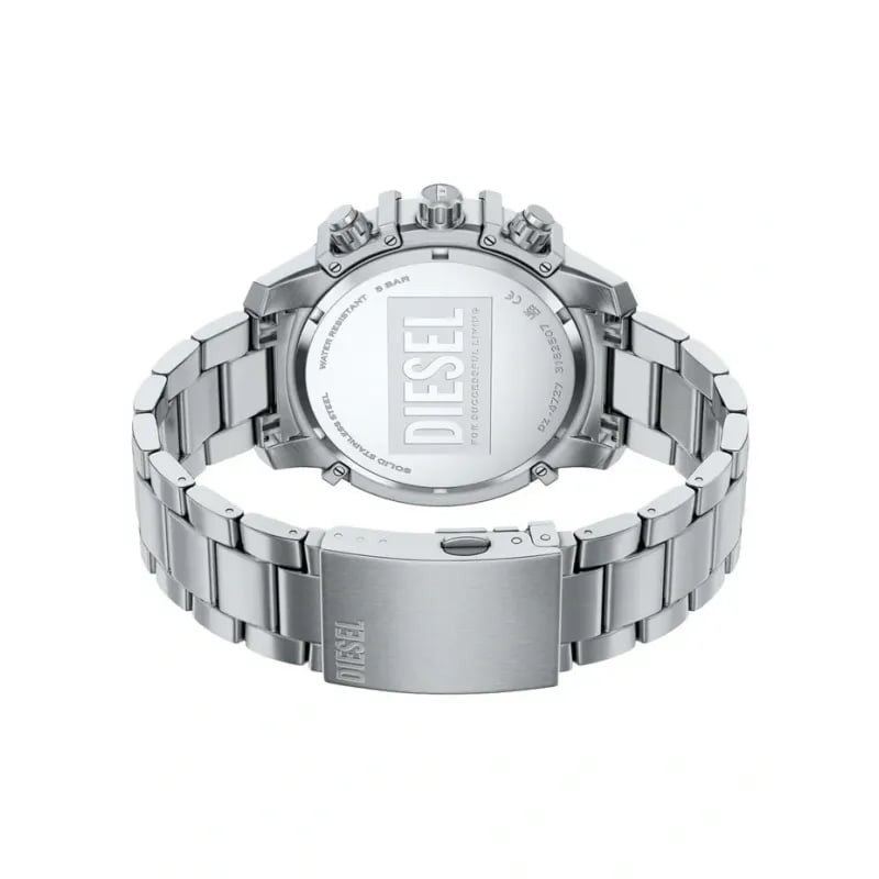 Montre analogique DIESEL Griffed DZ4727 : détail du cadran chronographe noir et bracelet en acier ar