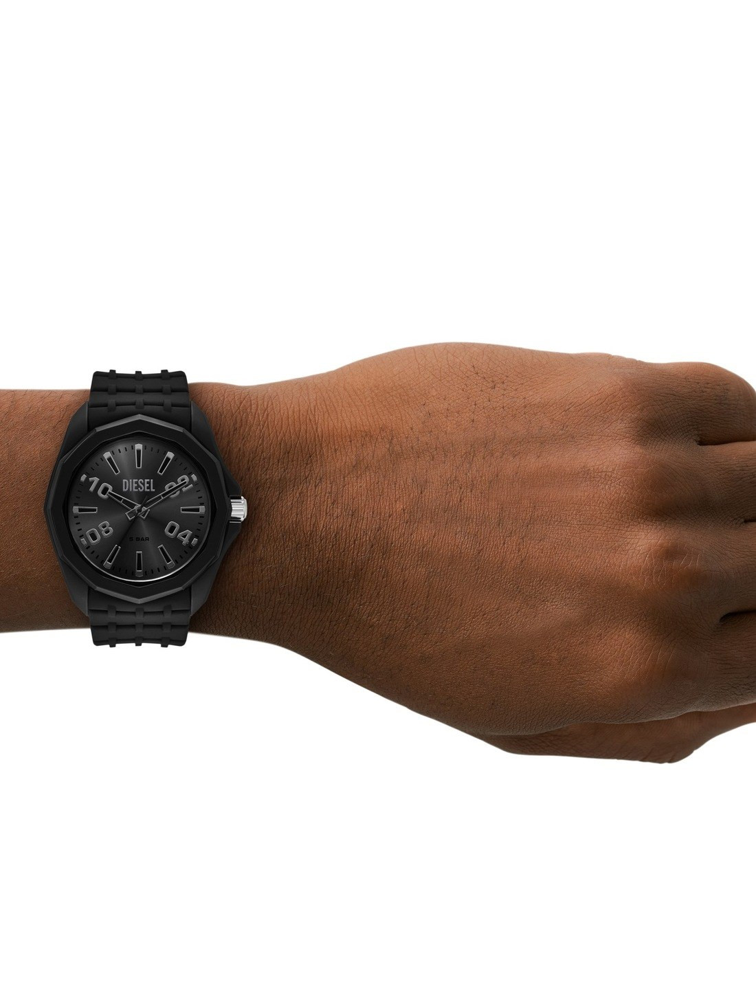 Montre Analogique DIESEL Collection Stinger bracelet silicone noir