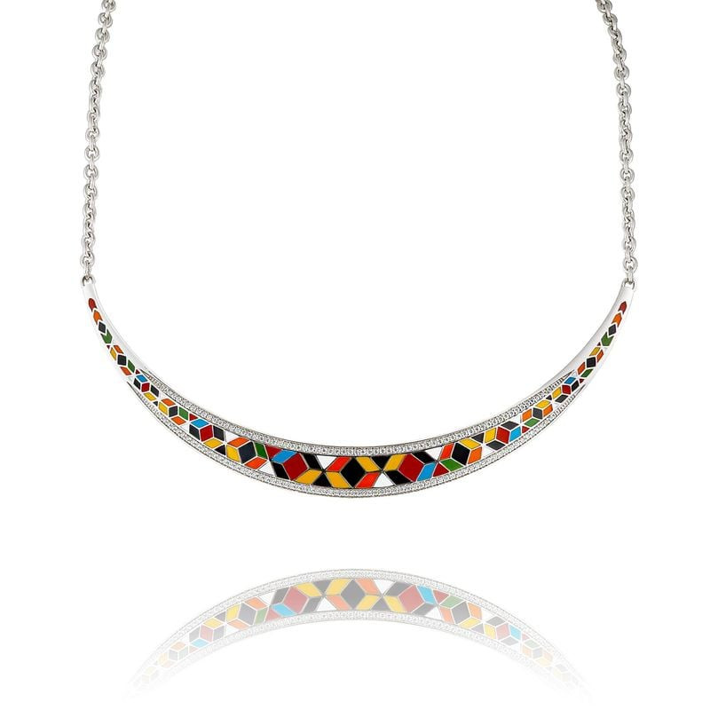 Collier torque Siena en argent avec incrustation mosaïque géométrique multicolore, vue de face sur f