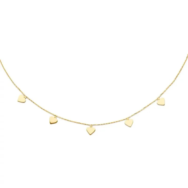 Collier chaîne or 14 carats avec cinq breloques cœurs pendantes sur une fine chaîne, fond blanc