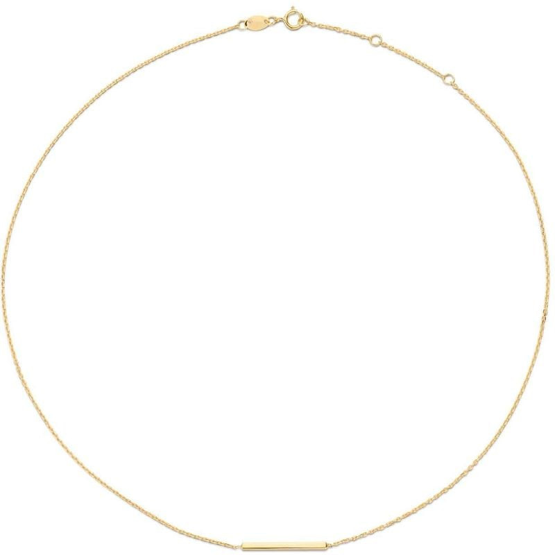 Vue complète du collier Jackie Gold 14K barre à plat, chaîne fine, fermoir à ressort et anneaux d'ex