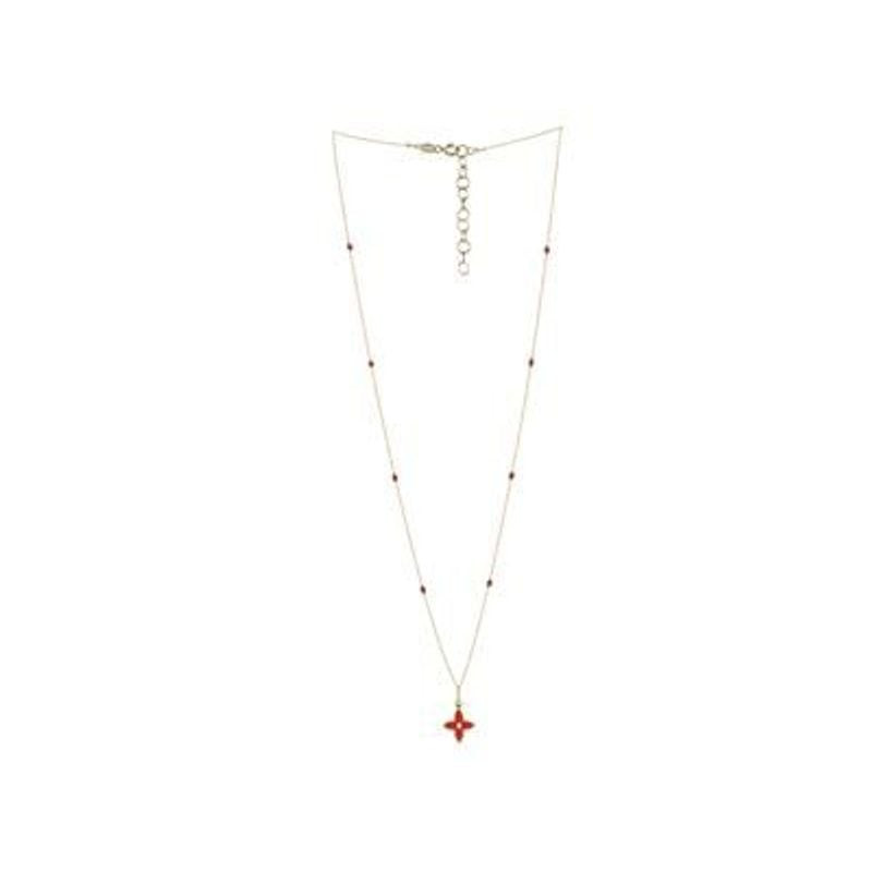 Vue complète du collier en or jaune 18 carats avec chaîne réglable, boules rouges et pendentif fleur