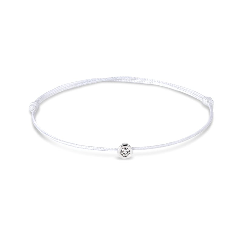 Bracelet cordon blanc Mauboussin Showcase avec médaillon ajustable en or blanc 18 carats et diamant