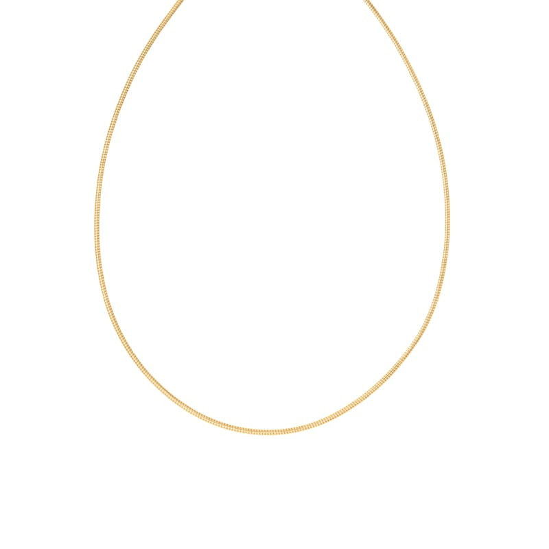 Chaîne Oméga FREY WILLE 45 cm plaquée or jaune posée à plat en boucle sur fond blanc