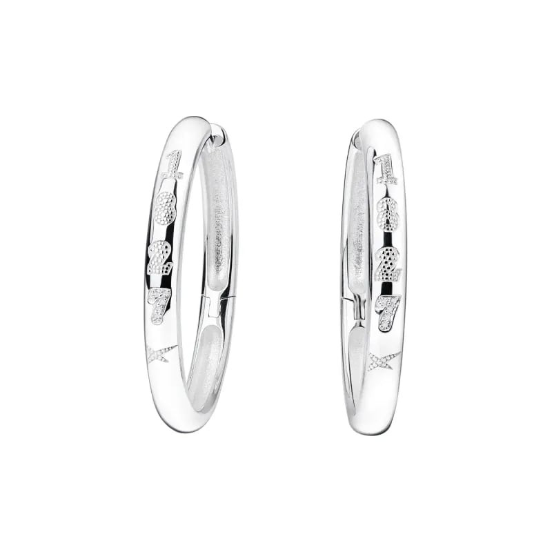 Packshot des Boucles d'Oreilles Créoles Fermées Mauboussin 1827 Diamants Argent 925 sur fond blanc