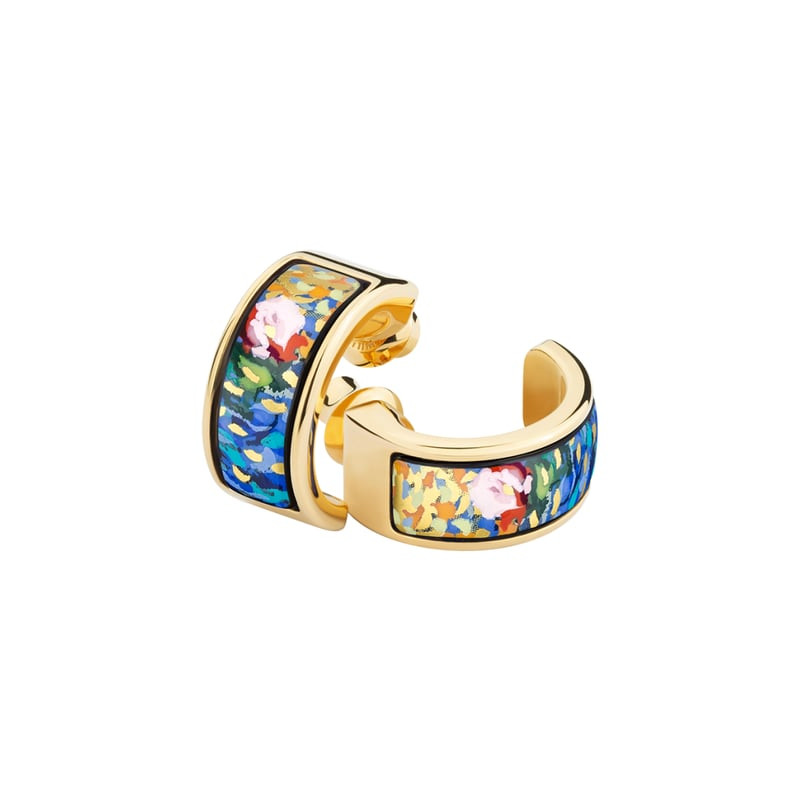 Boucles d'oreilles Créoles FREY WILLE Orangerie Émail plaqué or sur fond blanc
