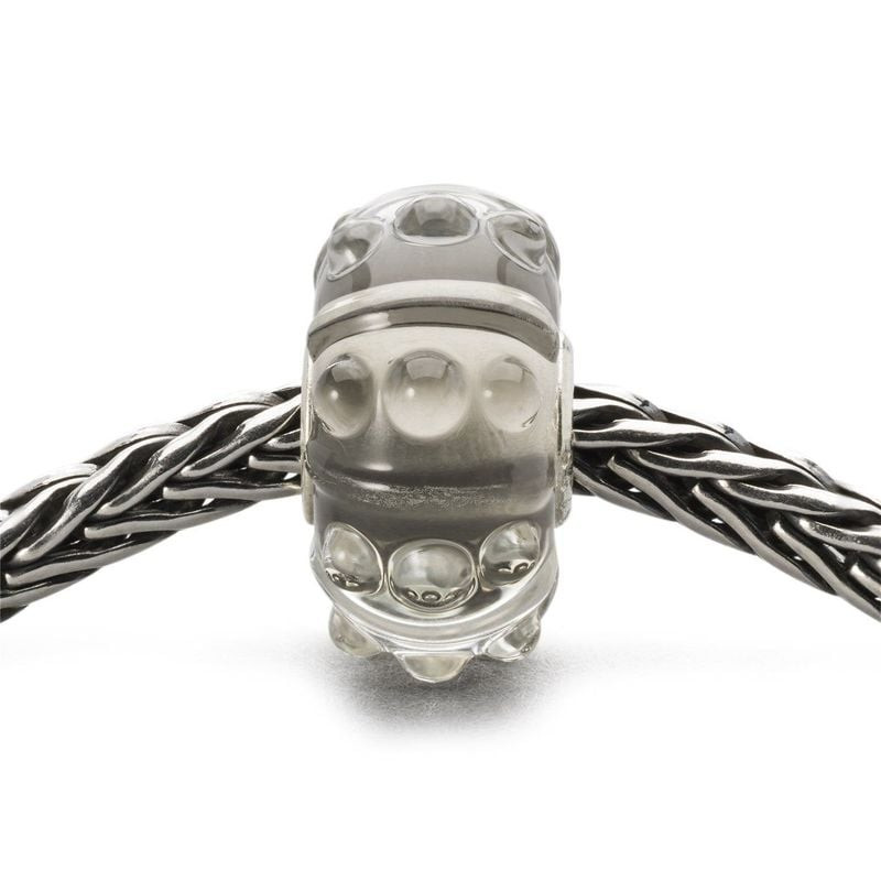 Perle de verre Trollbeads Brise de Sable montée sur un bracelet à chaîne Trollbeads en argent, verre