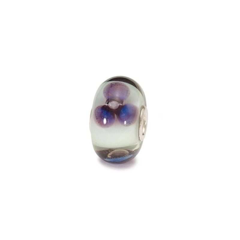 Charme Trollbeads Fleur antique en verre de Murano, motif floral bleu et violet sur base vert pâle, 