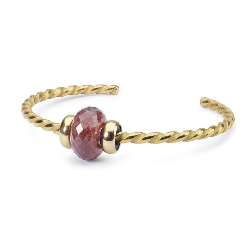 Packshot du charm Trollbeads Fraise Pierre Rose, pierre naturelle rose pâle sur fond neutre