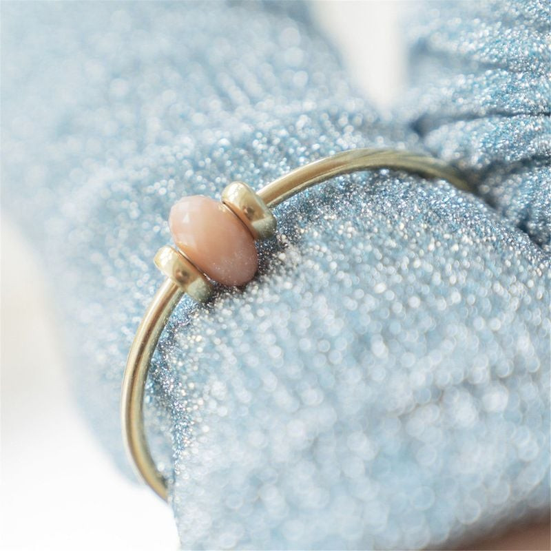 Ambiance : Perle Charm Trollbeads Feldspar Moonstone Pierre de Lune, pierre naturelle aux reflets sa