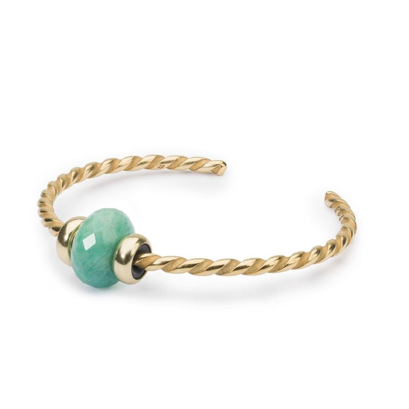 Image d'ambiance de la Perle De Charme Trollbeads Facettée Amazonite Verte, ses facettes vertes dans
