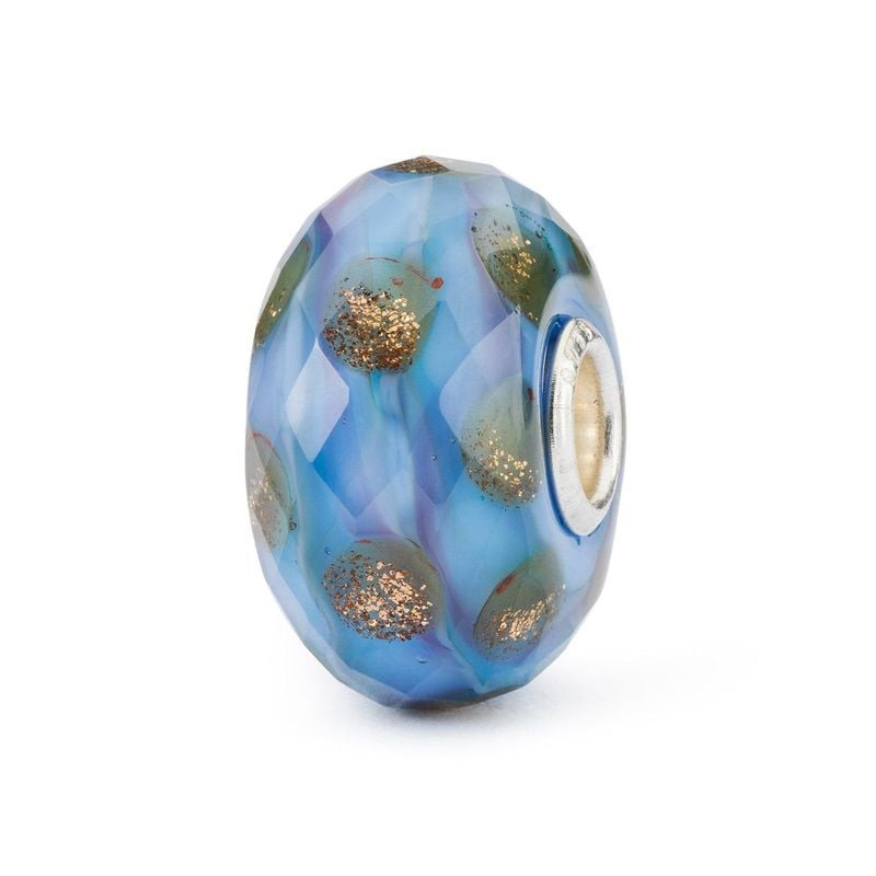 Perle Trollbeads Rivière d'Or Verre Bleu, packshot : perle en verre bleu facetté et argent 925